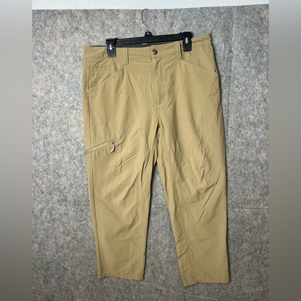Patagonia Men's Size 34 Khaki outdoor lightweight Cargo Pants - Picture 1 of 8